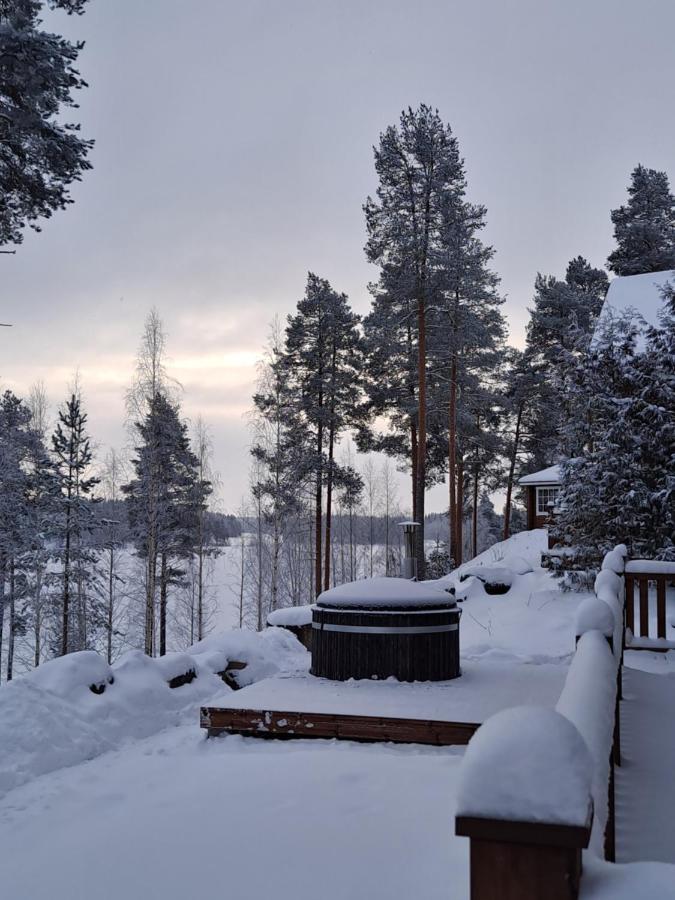 Hills * Tahkovuori